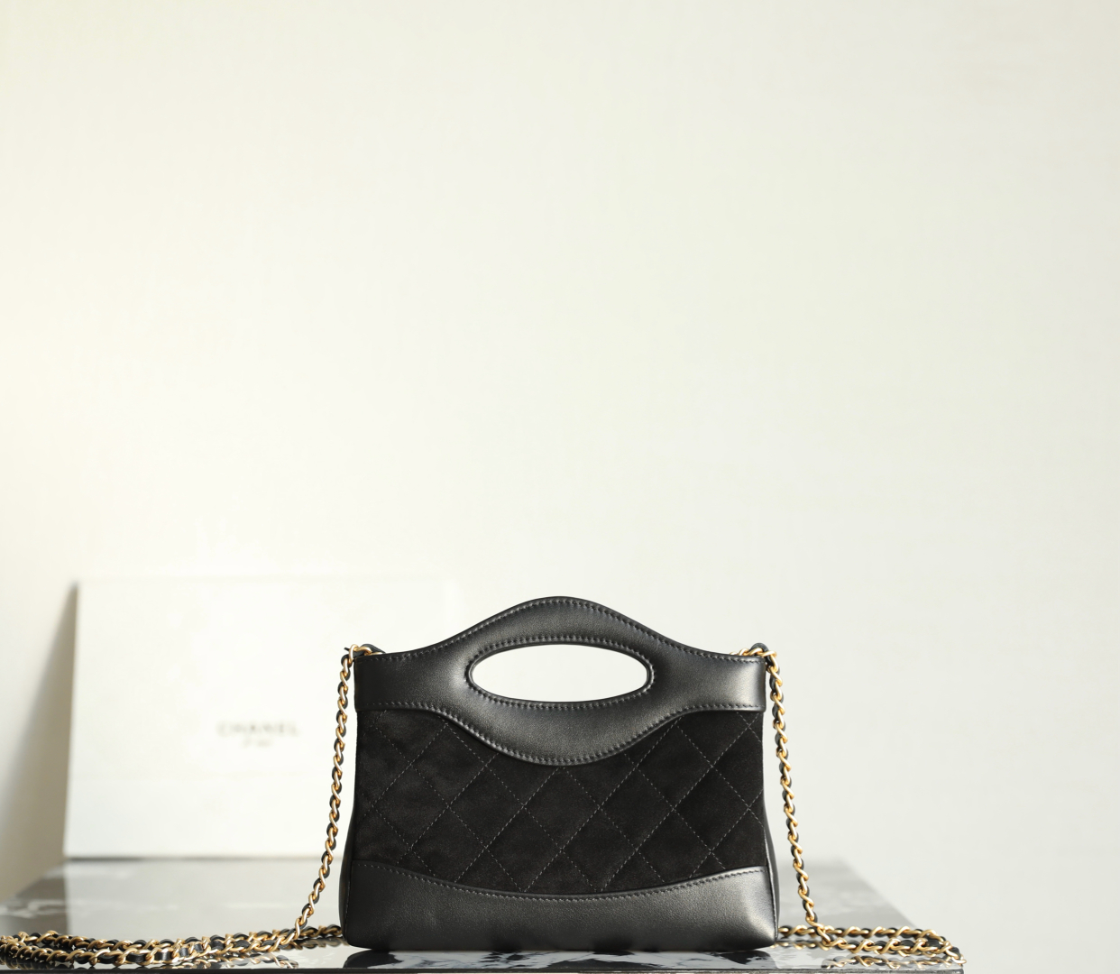 Chanel Crossbody Bag Black 20cm/ 7.9in