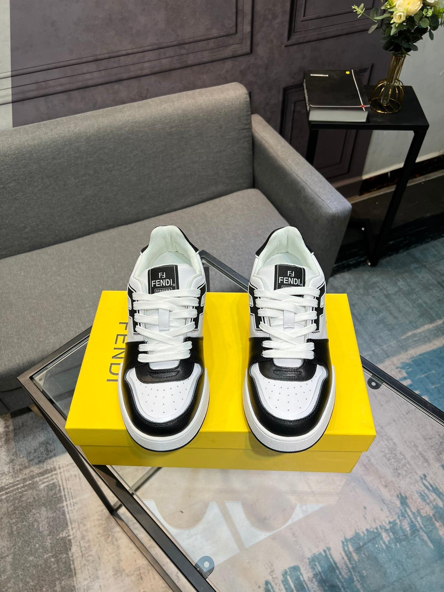 FENDI CASUAL SNEAKERS