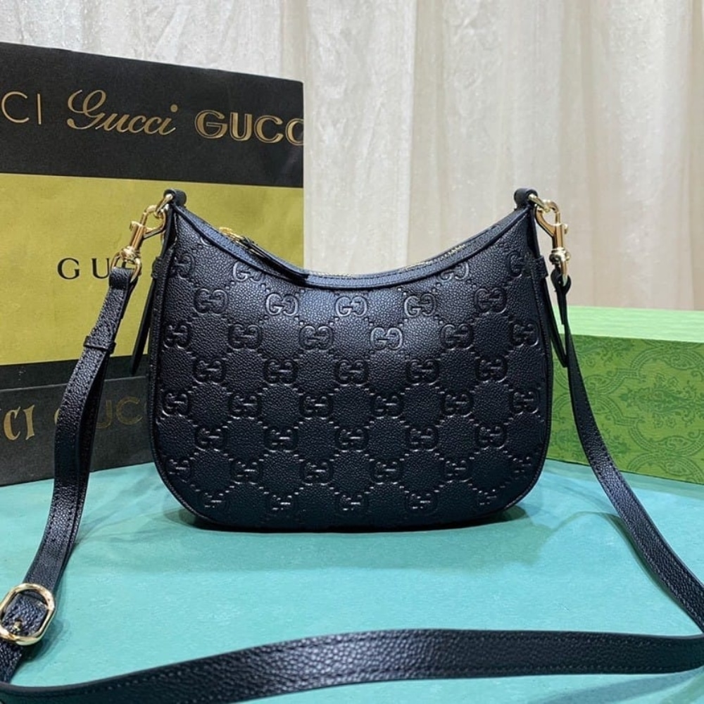 Gucci Gg Emblem Small Shoulder Bag Black 23Cm 815409 Aaeem 1000