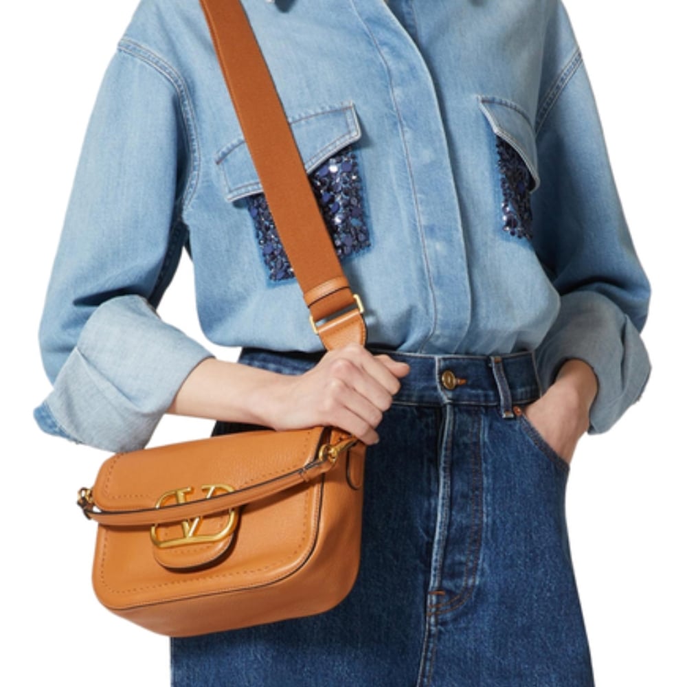 Valentino Garavani Alltime Grainy Calfskin Shoulder Bag Almond 23Cm 5W0B0N20Imz Kel