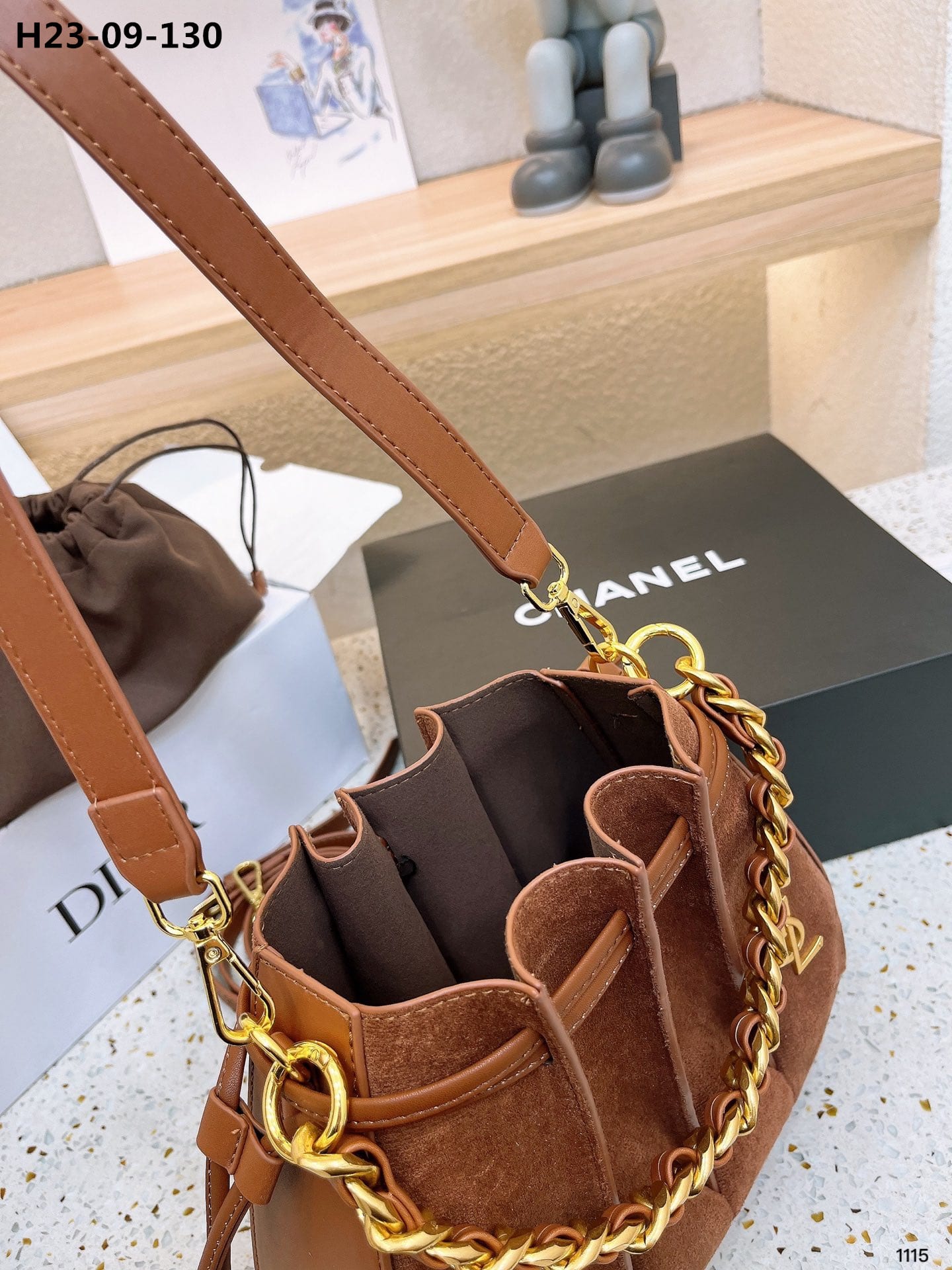 Saint Laurent Bucket Bag Brown 23Cm