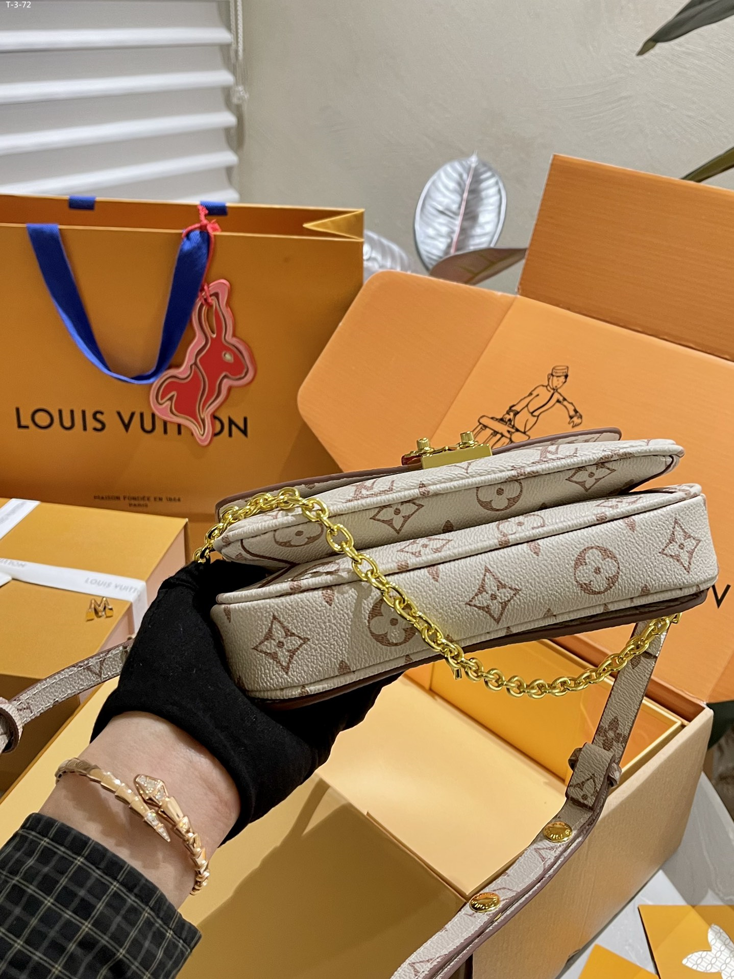 Louis Vuitton Pochette M Tis East West Monogram Canvas 21Cm M46914