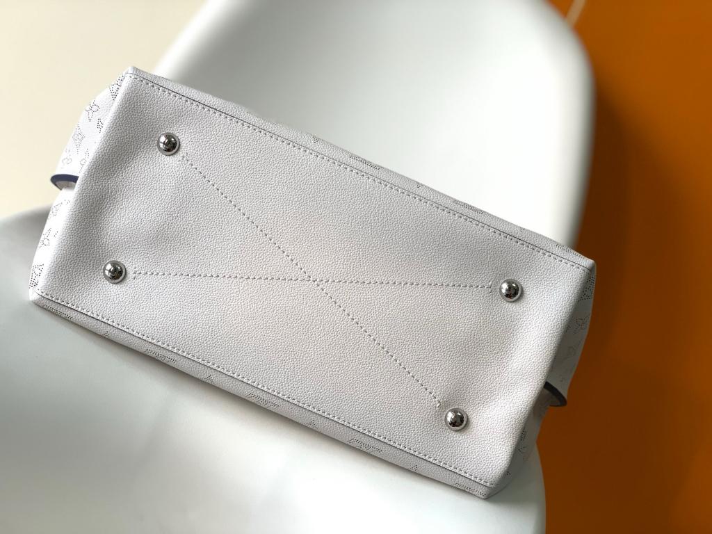 Louis Vuitton Carmel Mahina Monogram White
