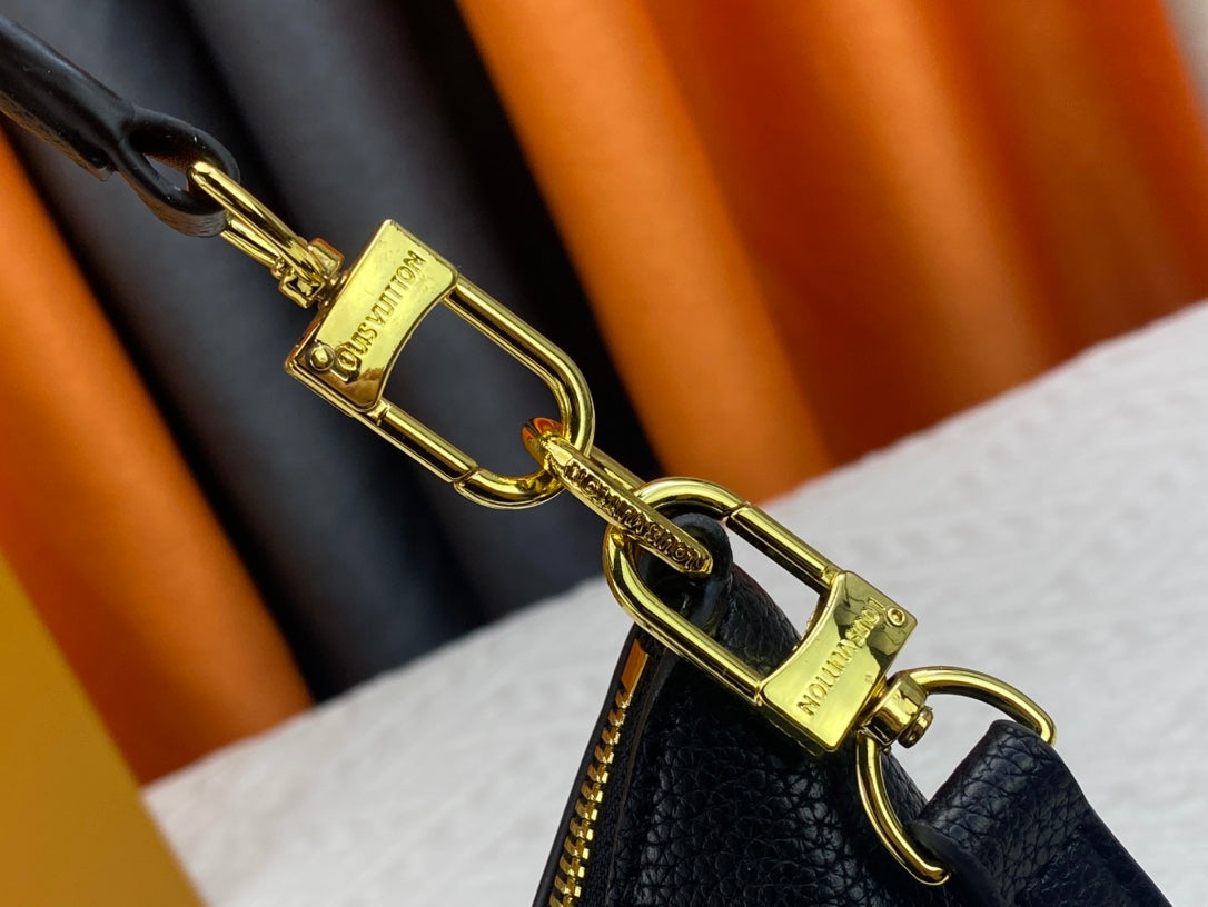 Louis Vuitton Bagatelle 22Cm White