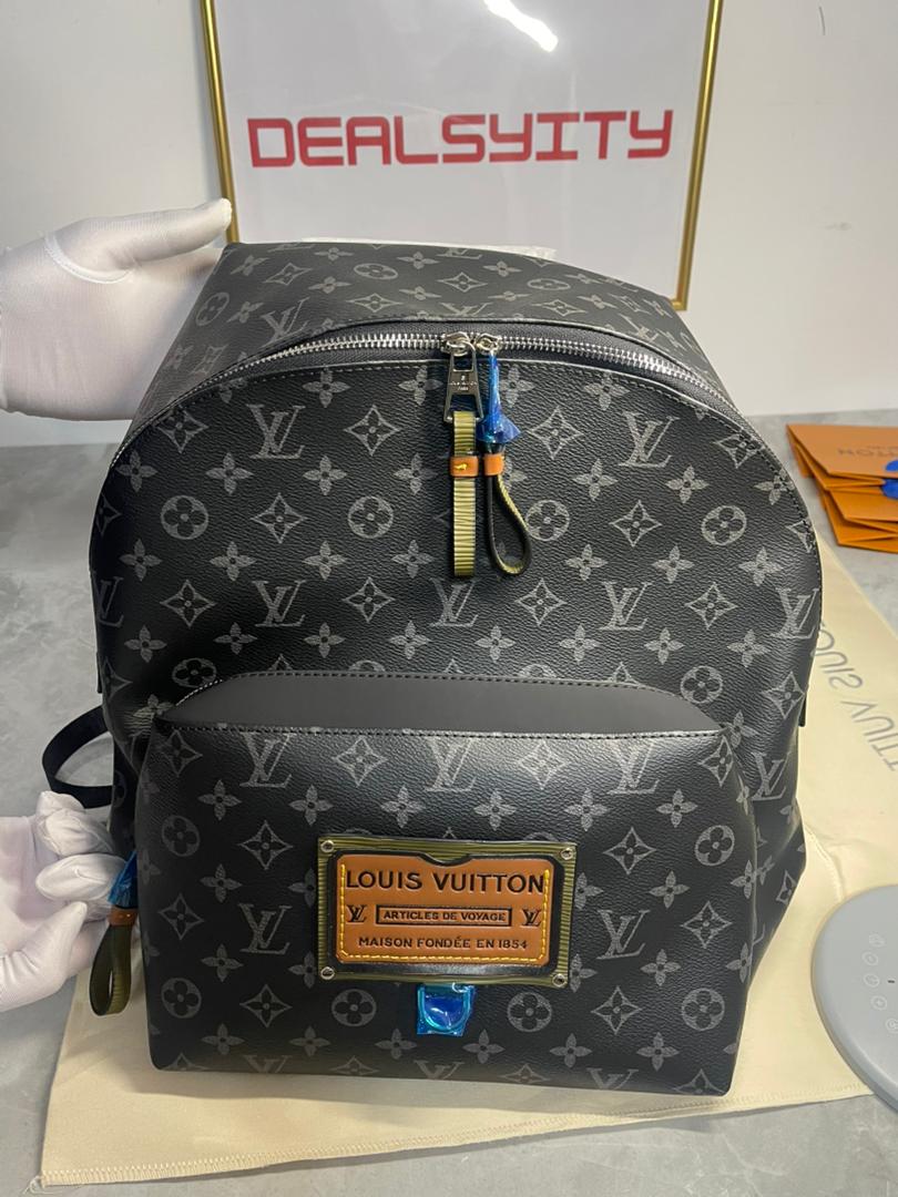 Louis Vuitton Safari Khaki Discovery Backpack 40Cm M45218