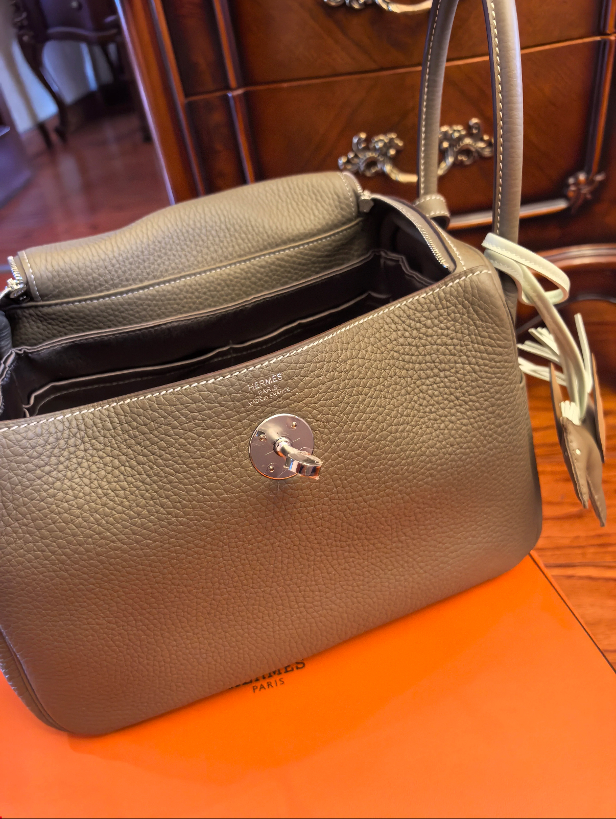 Lindy 19-26 customize