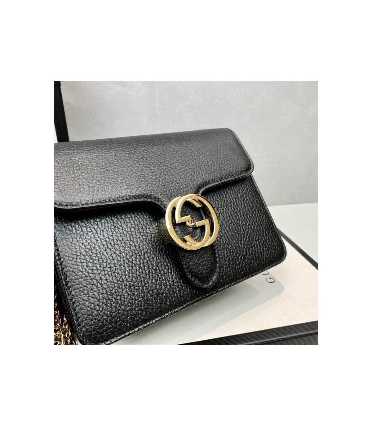 Gucci Interlocking G Chain Crossbody Black Leather 25cm