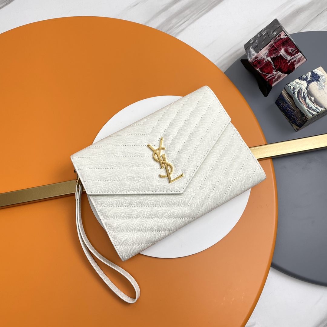 CASSANDRE MATELASSÉ FLAP POUCH in-BLANC VINTAGE grain de poudre leather-
