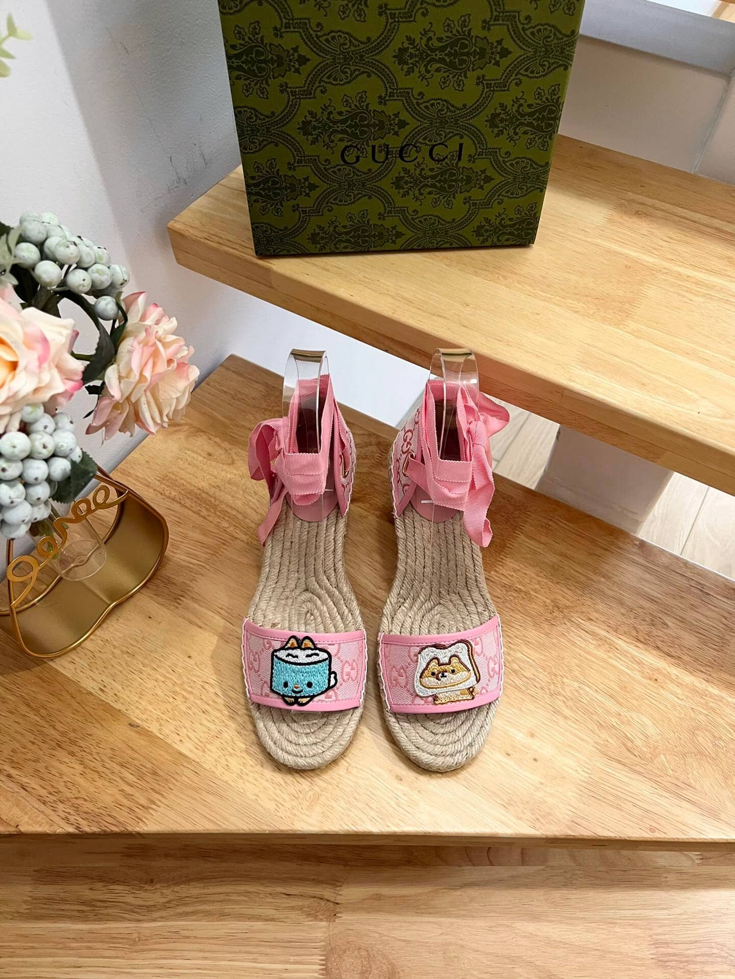 Gucci Women’S Gg Espadrille With Patch Pink