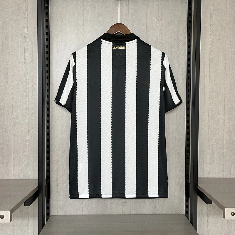 Retro 2010-11 Juventus home PIRLO DEL PIERO PEPE IAQUINTA Football jersey retro