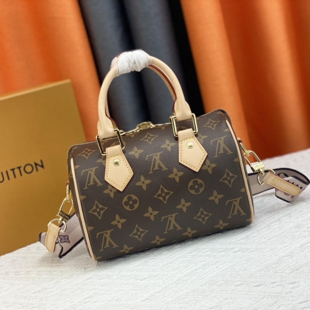Louis Vuitton Speedy Bandoulière 20 Bag Black 20Cm M46234