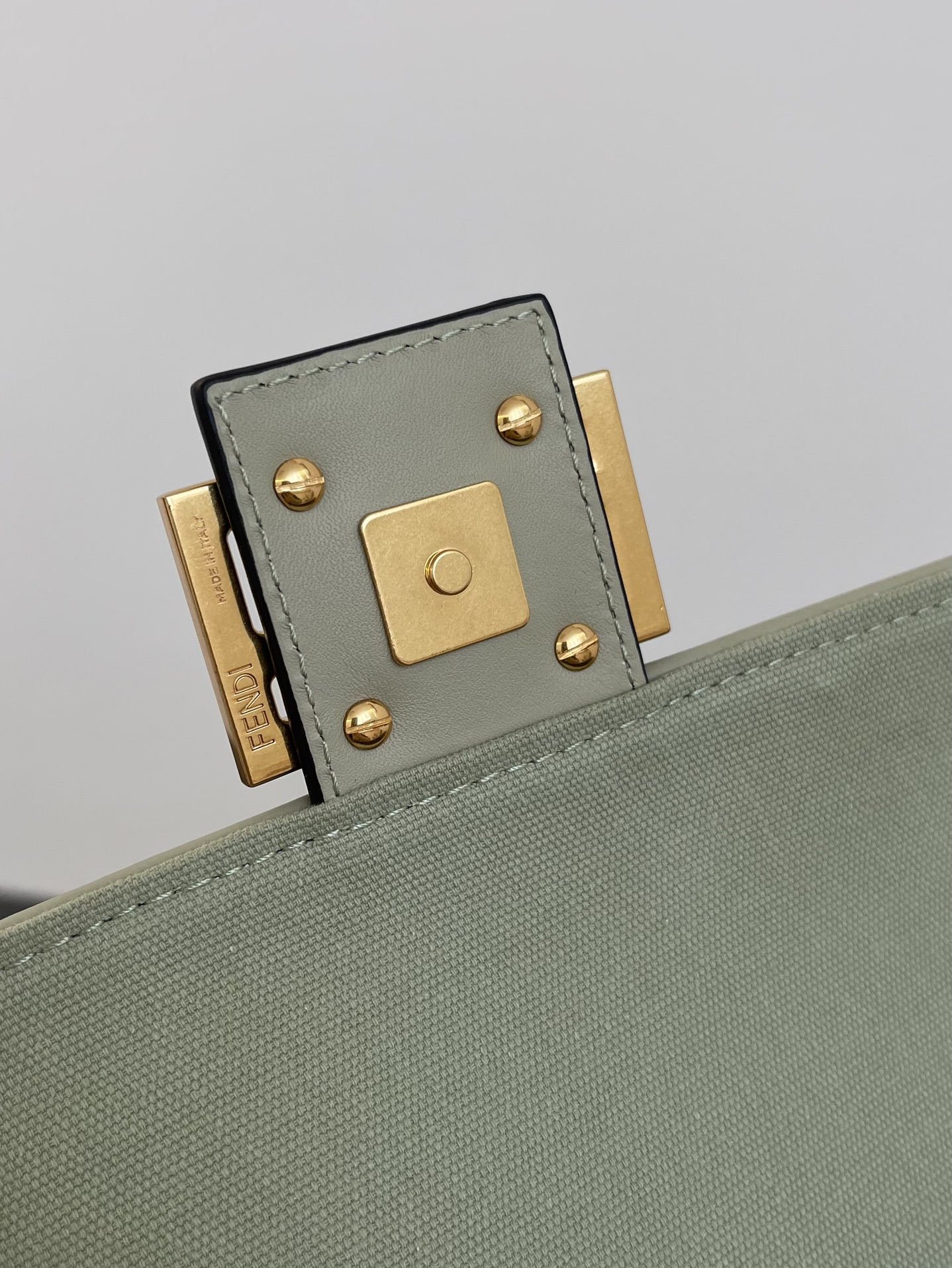 Fendi Baguette Leather Bag 26cm/ 10.2in
