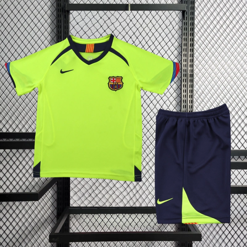 Retro kids 2005-06 KIDS FC Barcelona away XAVI MESSI RONALDINHO Football jersey retro