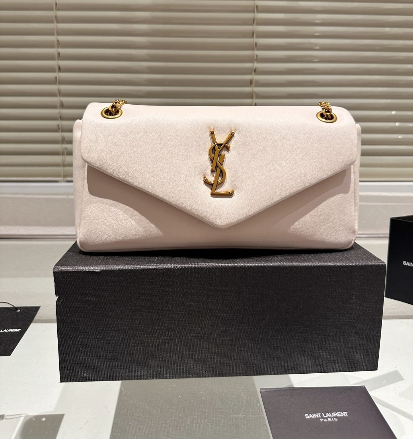 Saint Laurent Calypso In Plunged White 27Cm