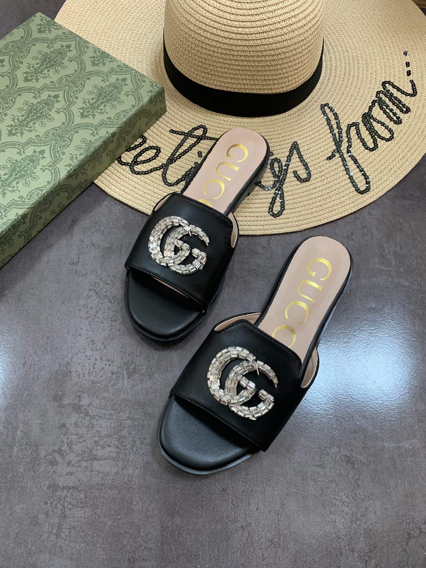 Gucci Double G Slippers Leather Beaded In Black