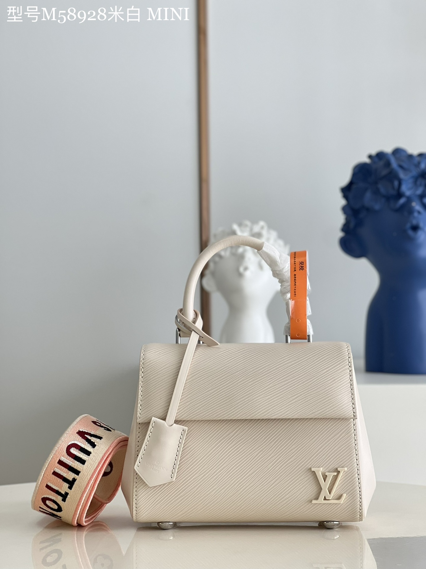Louis Vuitton Epi Leather M58928 Cluny Mini