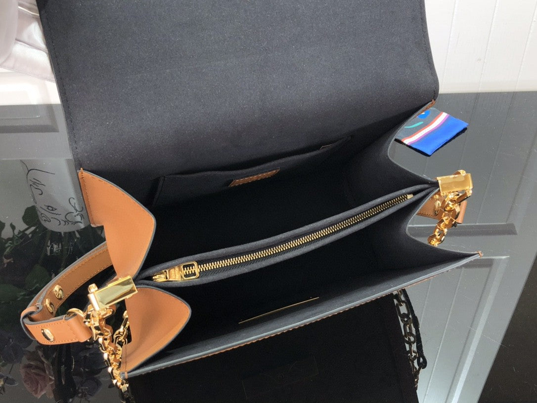 Louis Vuitton Dauphine Mm 25Cm