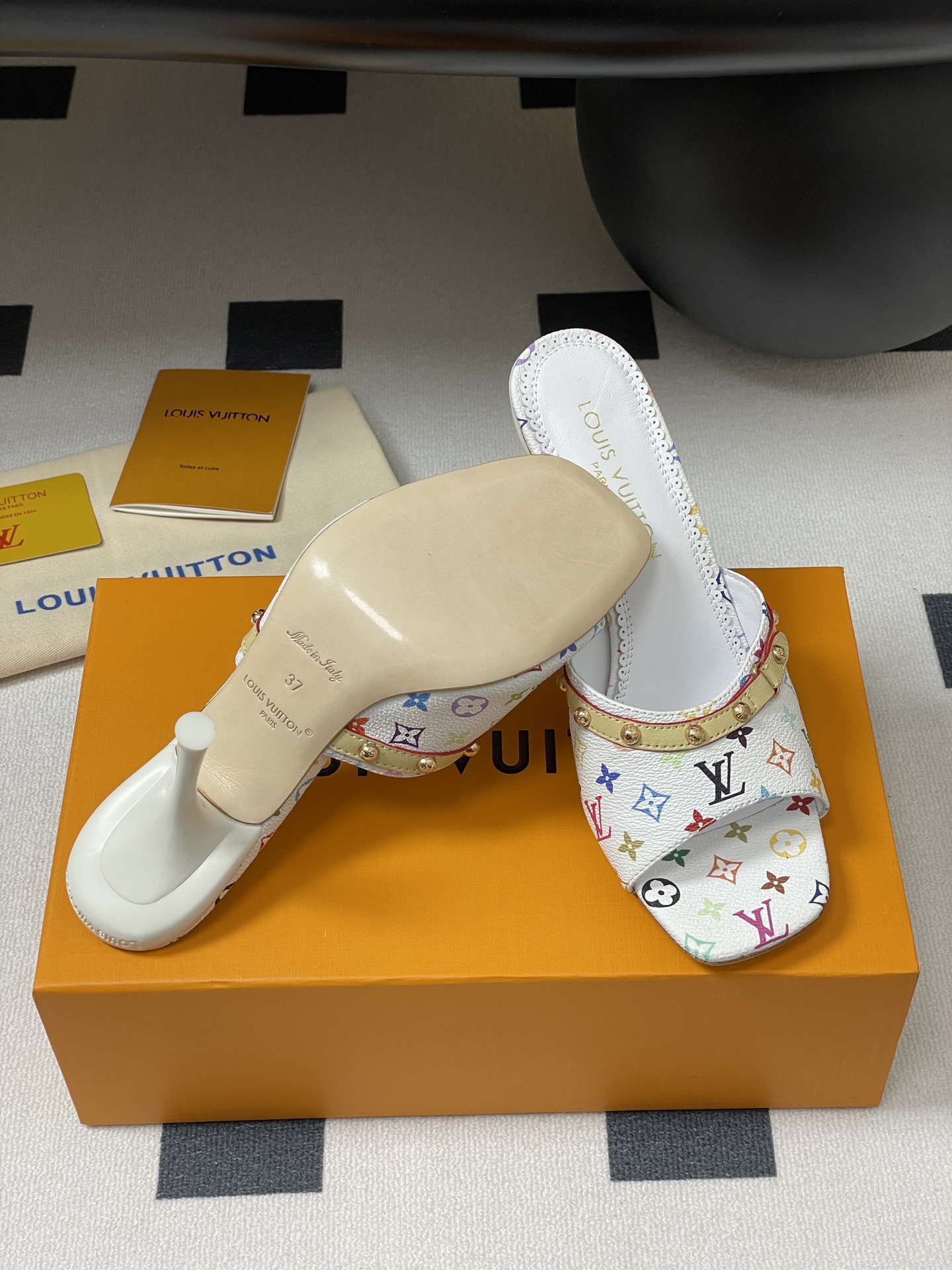 Louis Vuitton LV x TM 6AM Mule 1AGWT2 White