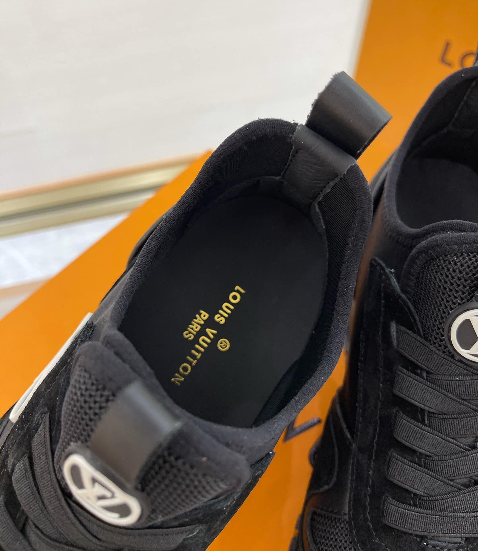 Louis Vuitton Run Away Sneaker Black 1A9Er7