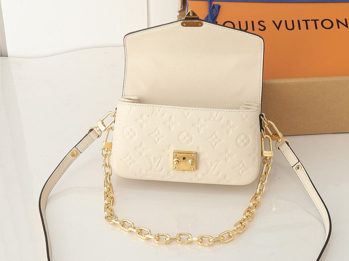 Louis Vuitton Pochette Métis East West Monogram Empreinte Leather – Women – Handbags Cream