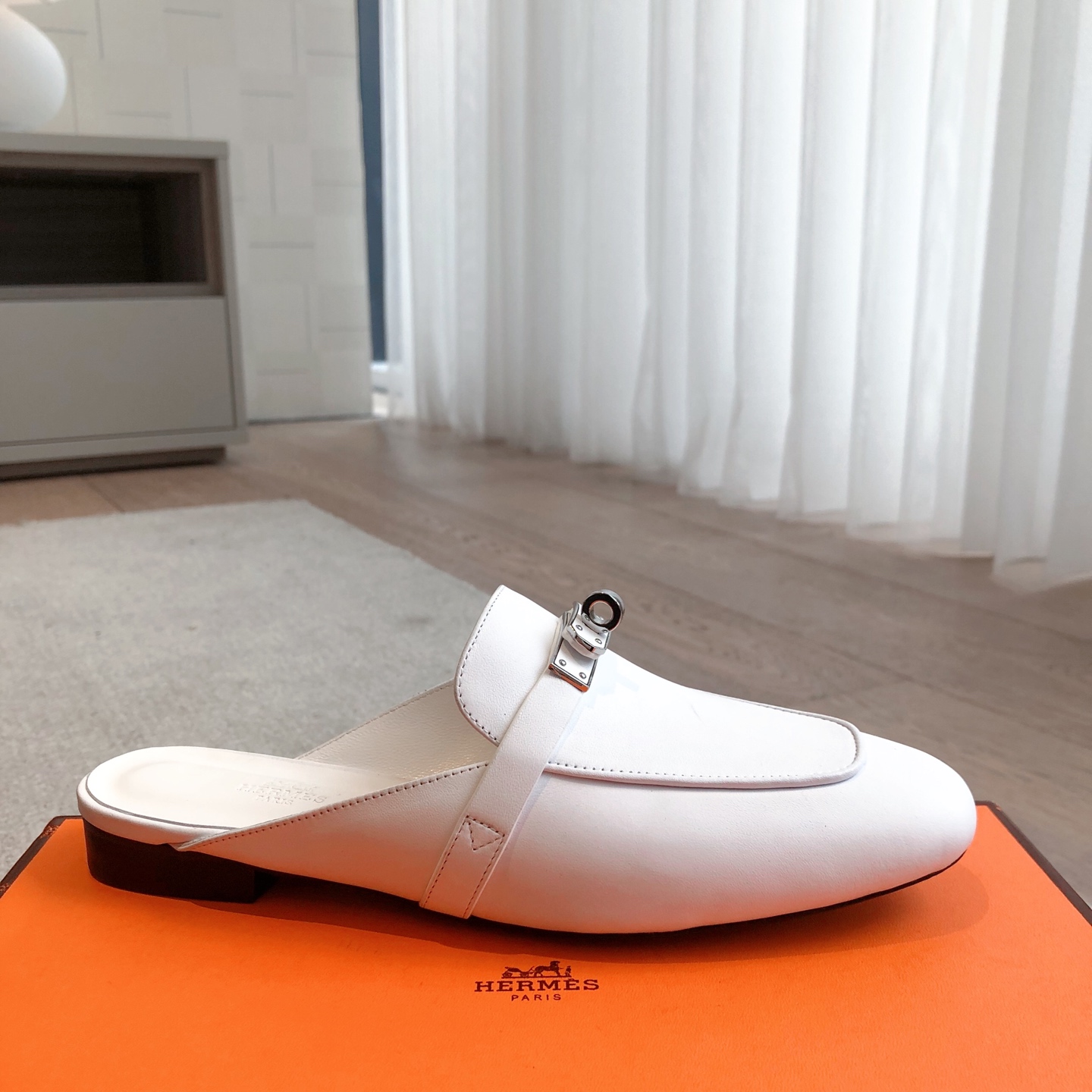 Hermes Oz Mule White