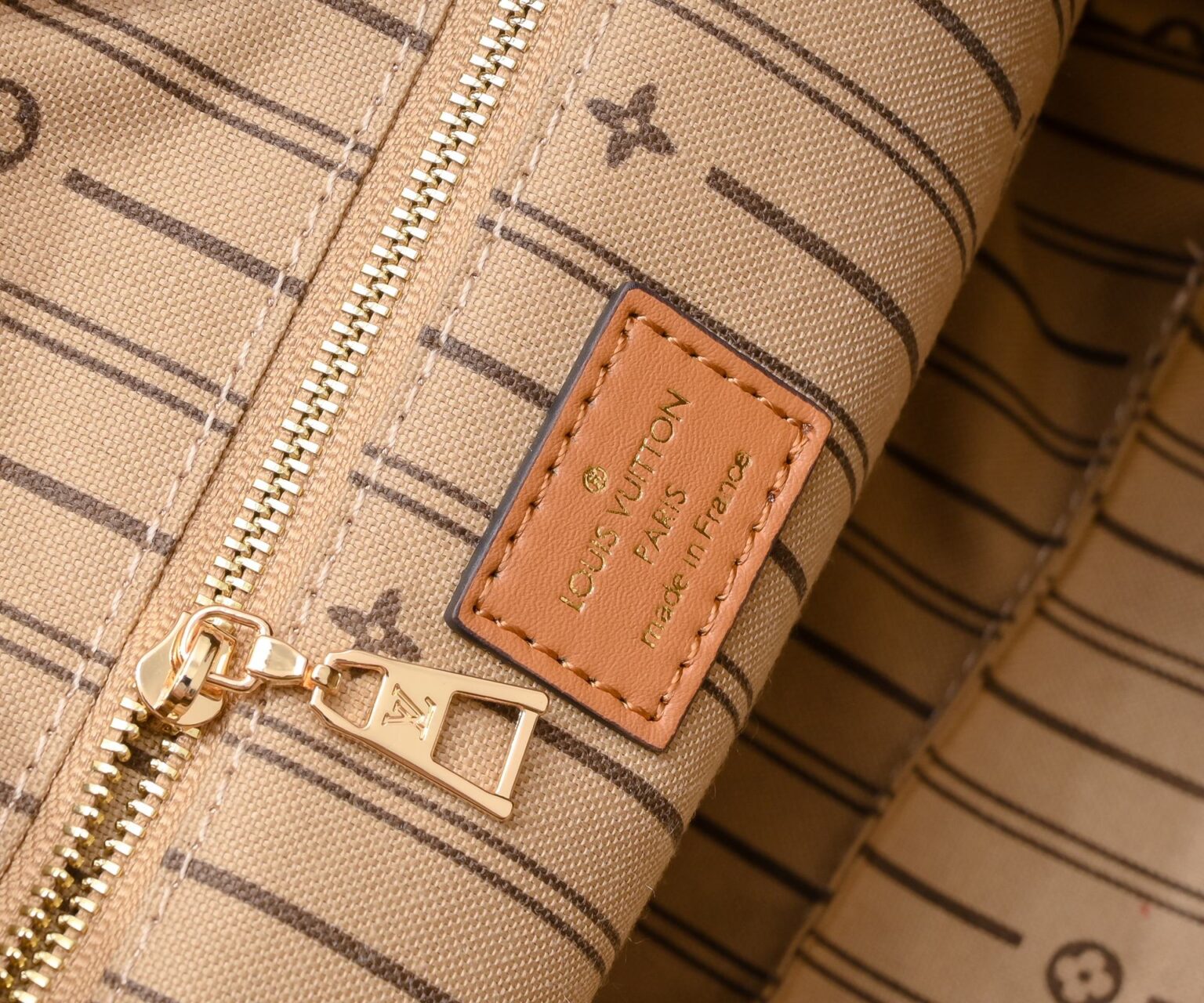 Louis Vuitton Tote Bag Monogram Canvas Brown 26Cm