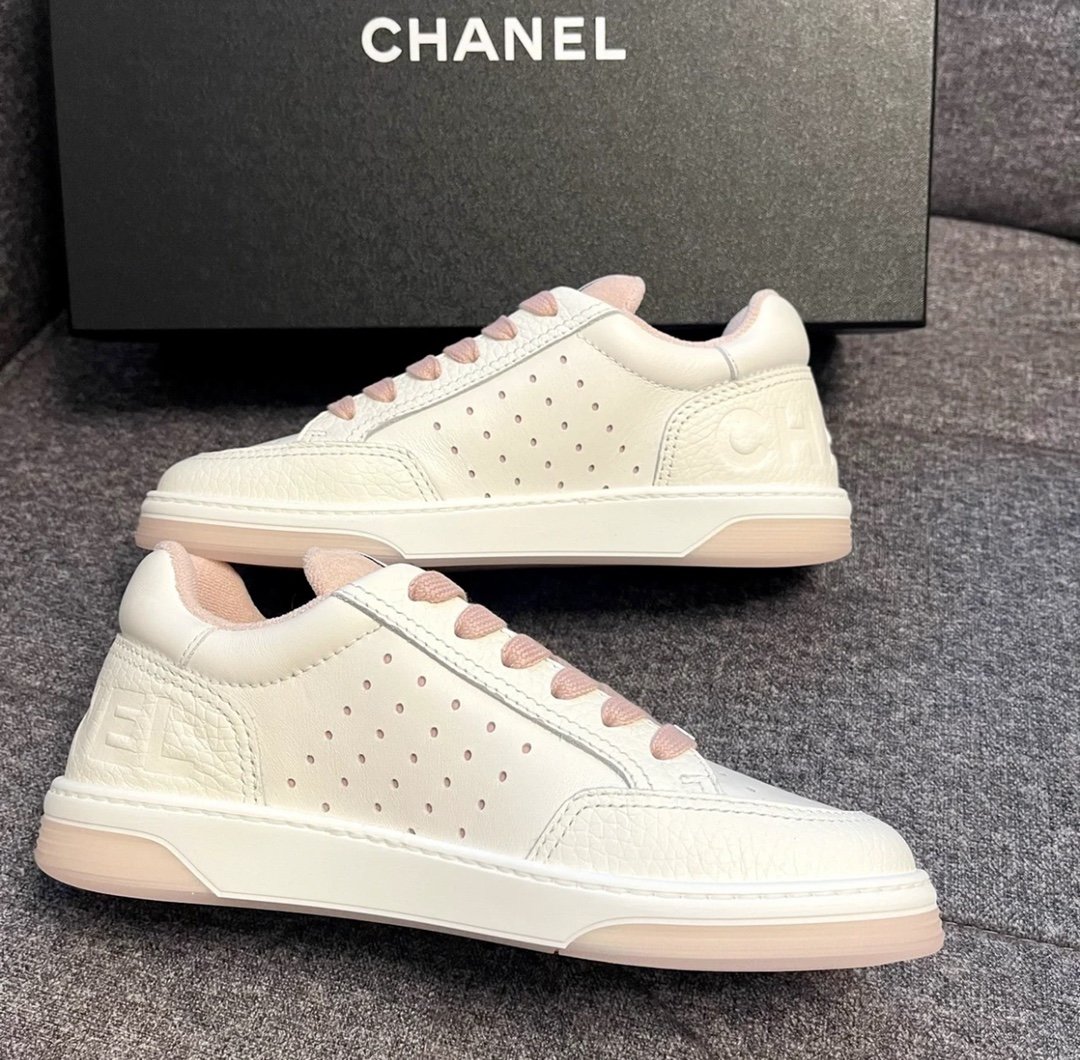 Chanel Runner Trainer Sneakers White And Pink G35934