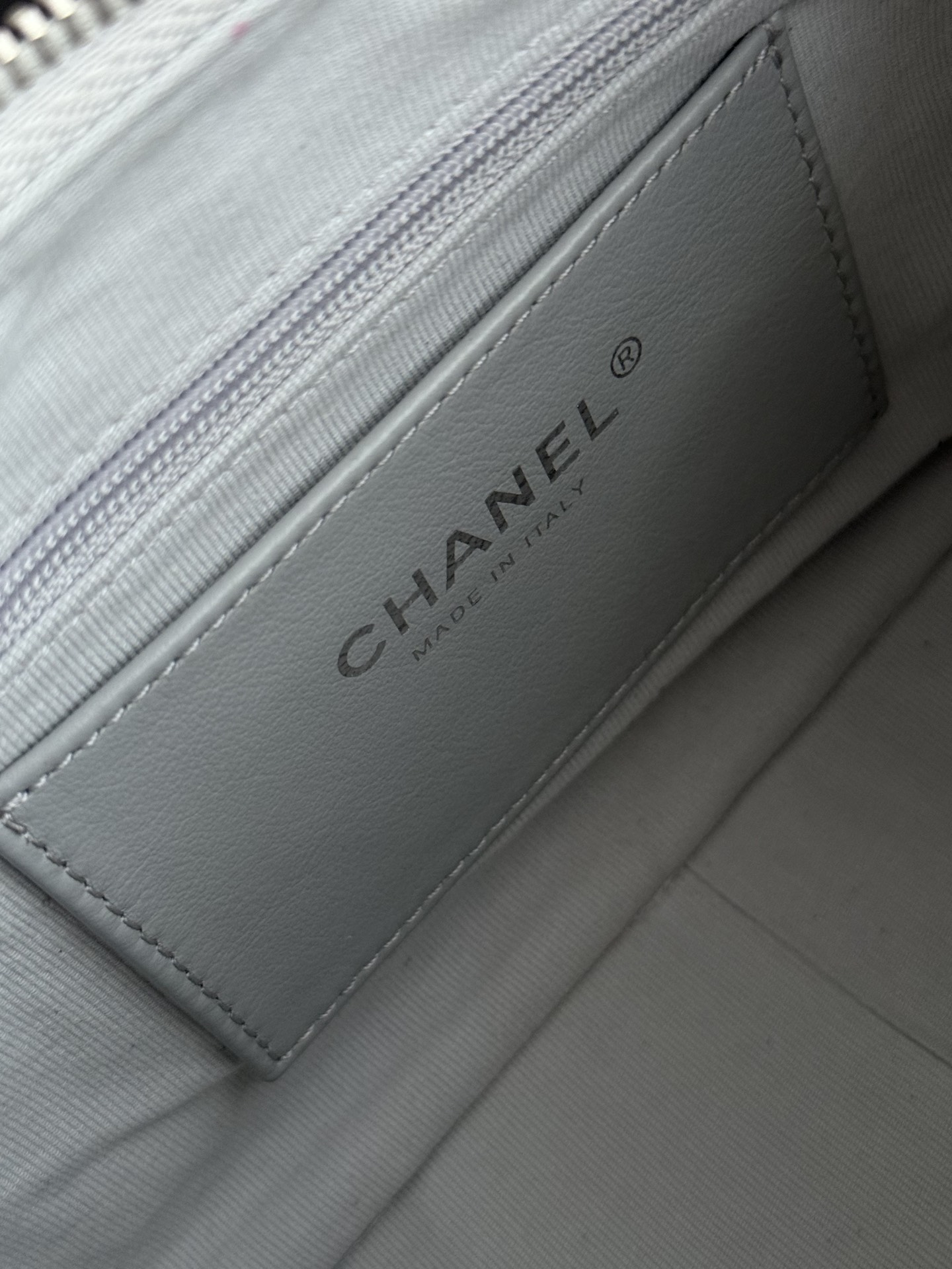 Chanel 25C Hobo Bag Silver Spring/Summer 2025 Collection 32cm/12.2cm