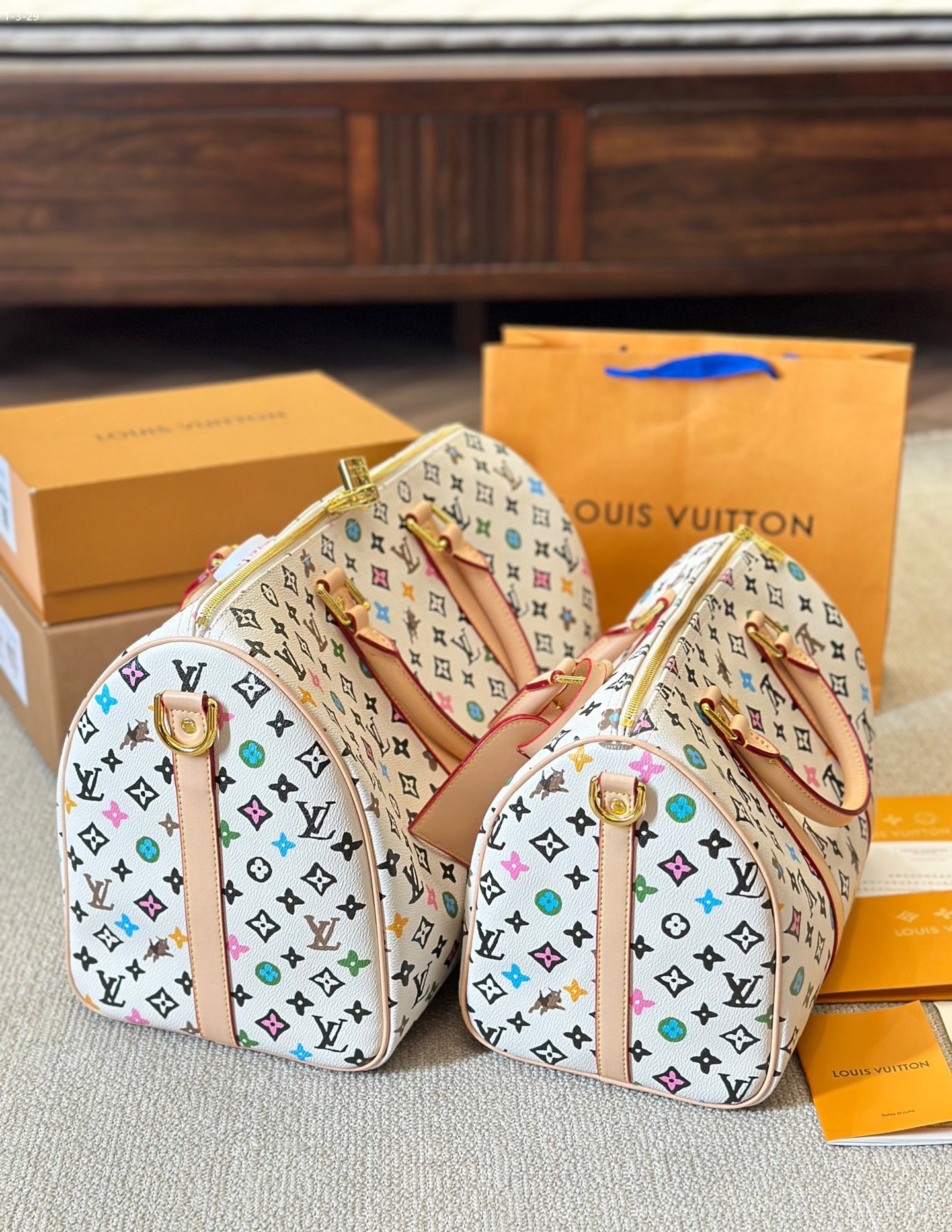 Louis Vuitton Keepall Bandouli Re Vanilla 40Cm M25233
