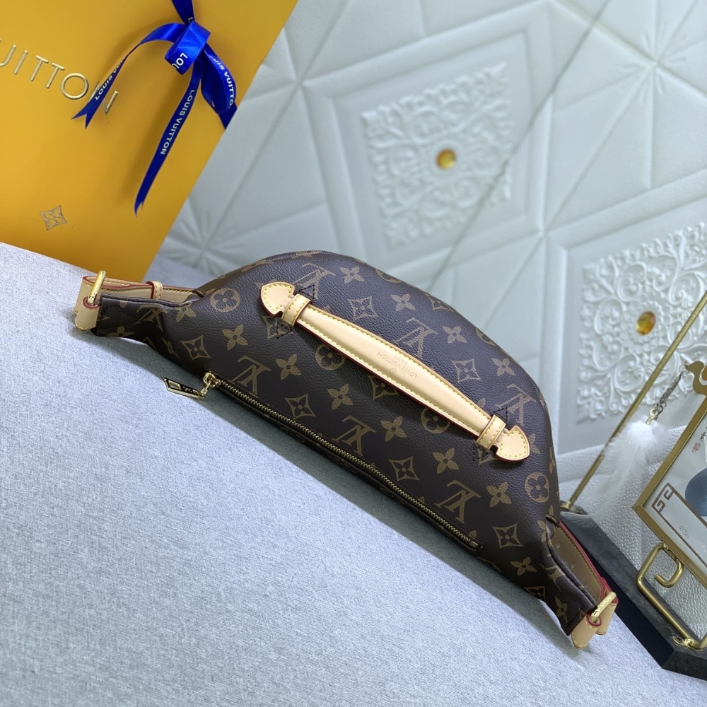 Louis Vuitton Bumbag Monogram Canvas Brown 37cm M43644