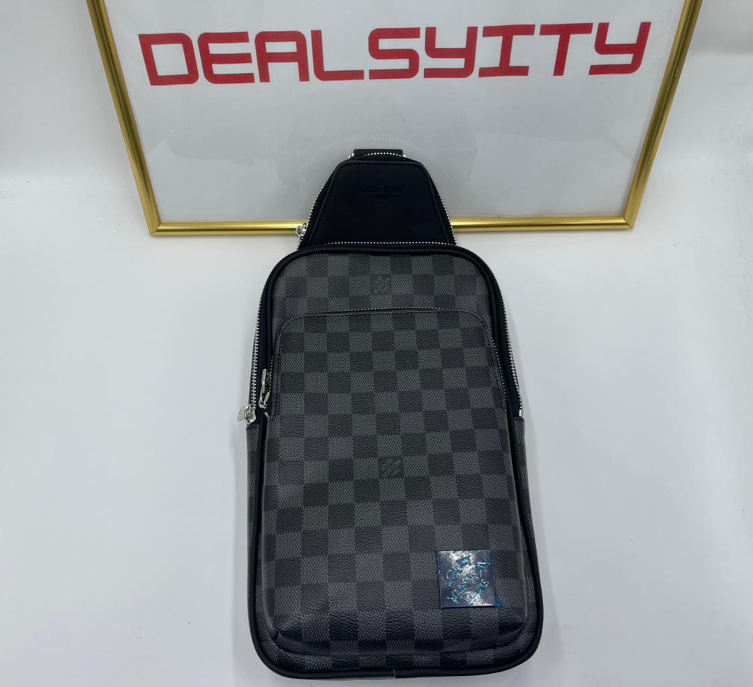 Louis Vuitton Avenue Nm Crossbody Bag Damier Black 31Cm N45302
