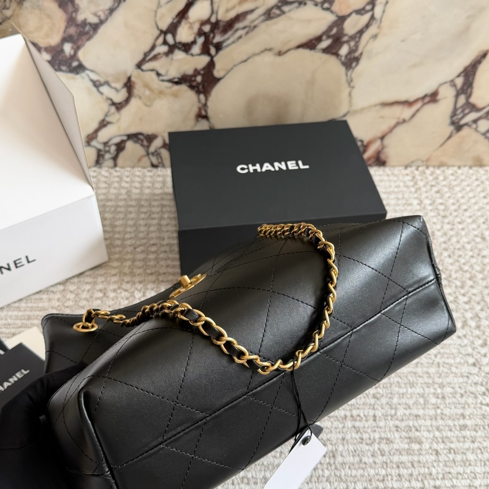 Chanel 25A Hobo Bag Gold Tone Hardware Black 28Cm