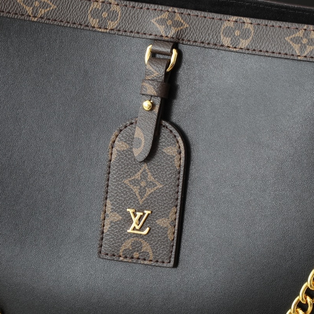 Louis Vuitton Nova PM Black 31Cm M13140