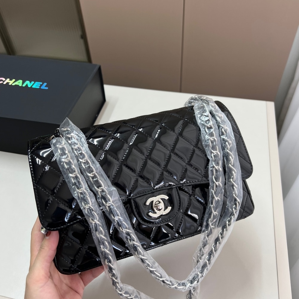 Chanel Medium Classic Double Flap Bag Patent Leather Black 26Cm/10.2in