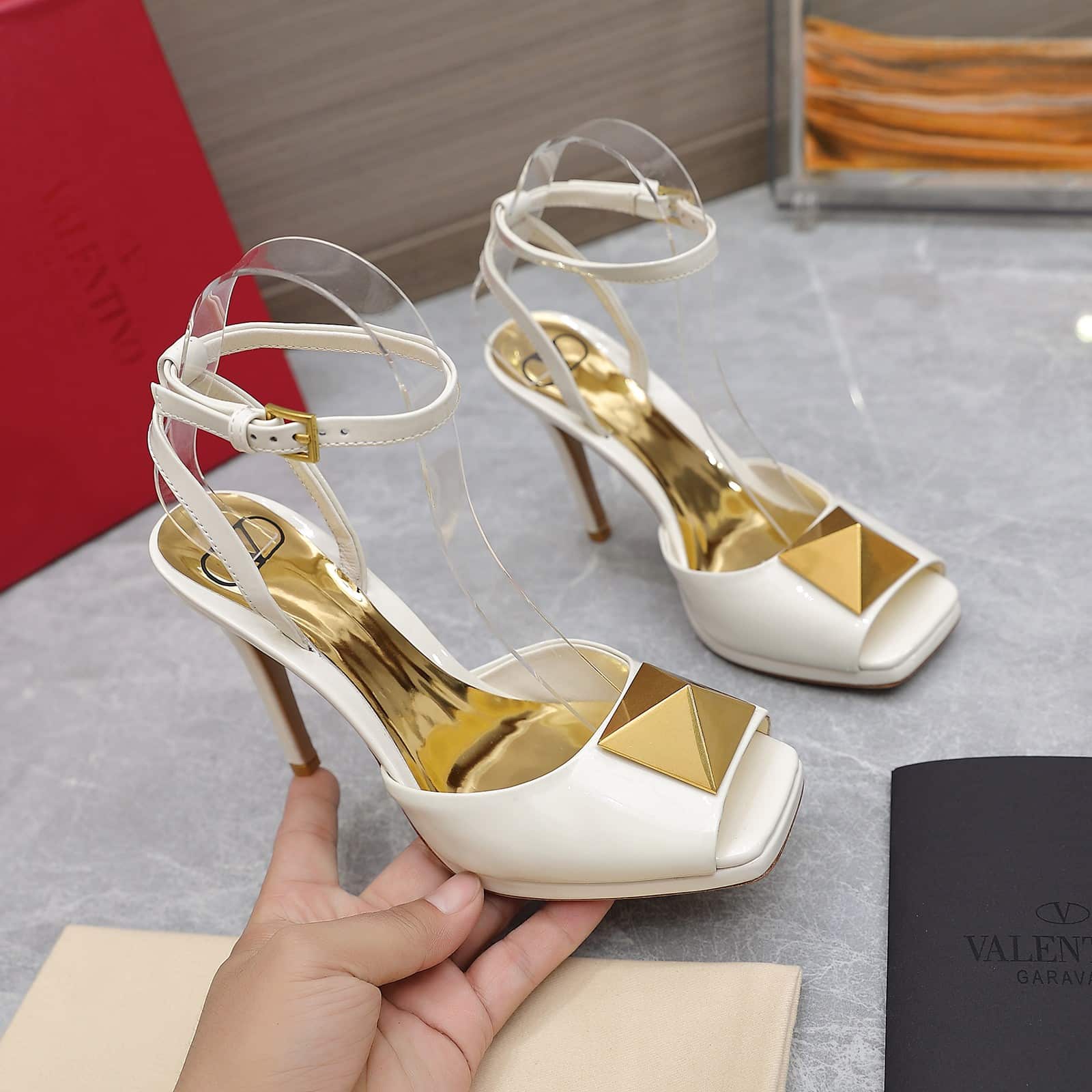 Valentino Garavani Roman Gold Stud Block Pump White