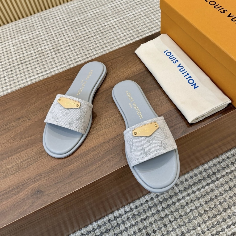 Louis Vuitton Lily Flat Mule Gray 1Agxaa