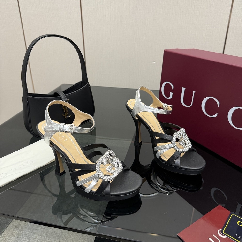 Gucci Women Pump With Crystal Interlocking G Black 852355 Aafsh 8142