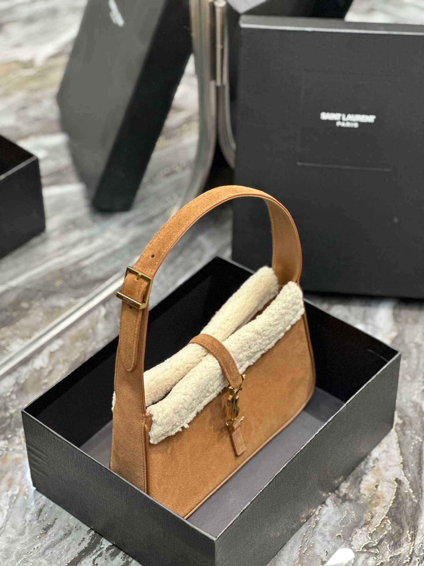 Saint Laurent Le 5 A 7 Hobo Bag In Suede And Shearling