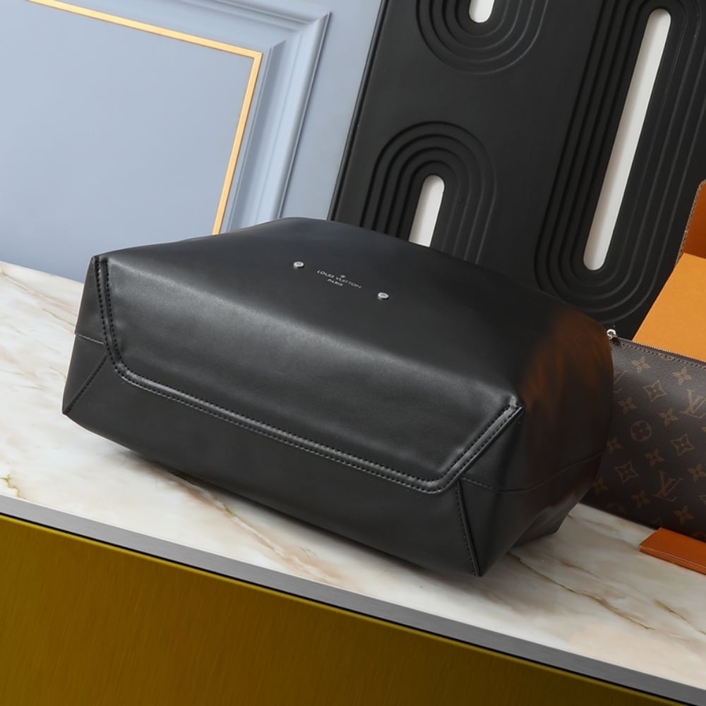 Louis Vuitton Atlantis Vibe MM Black 41Cm M11266