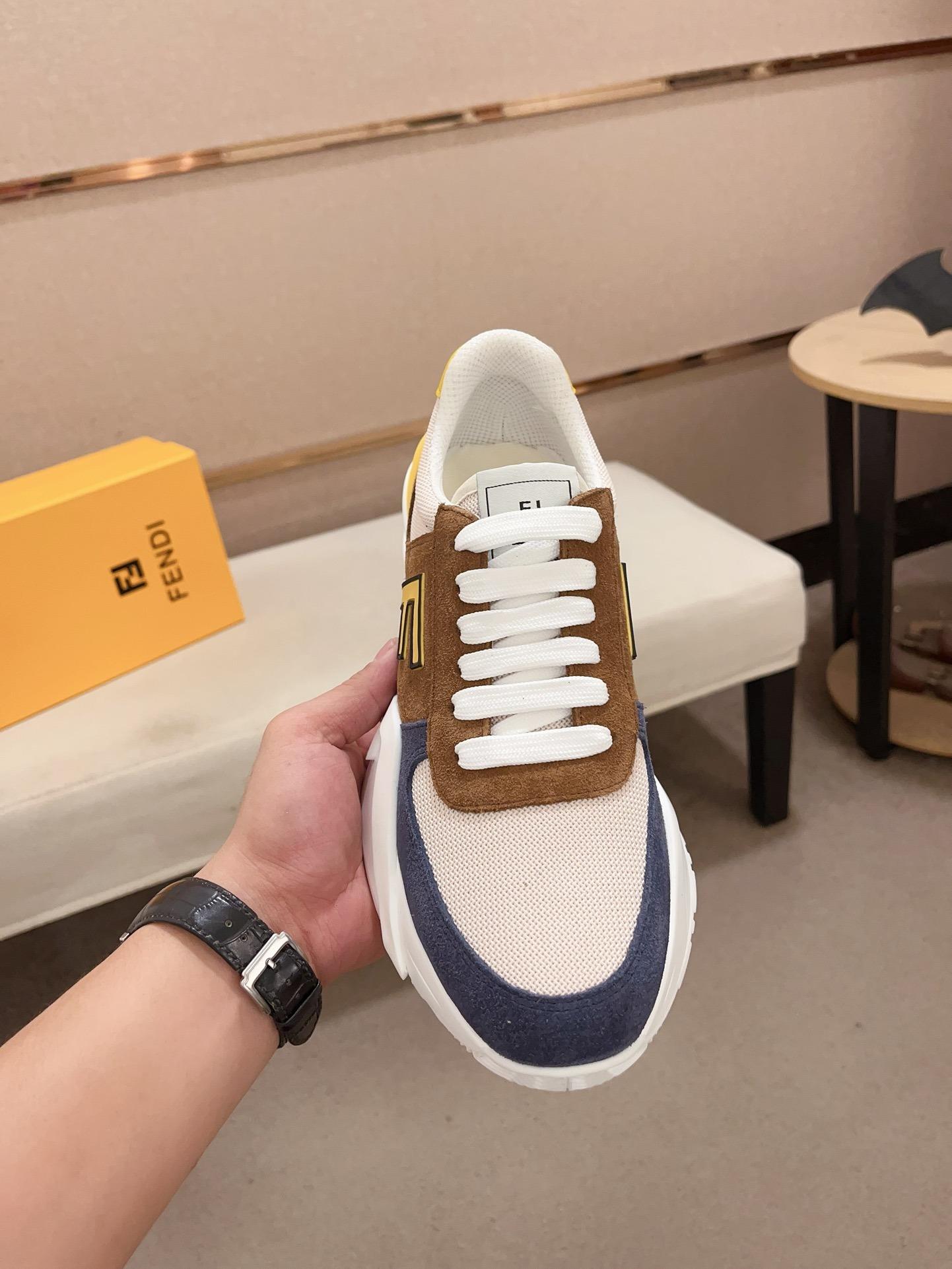 FENDI CASUAL SNEAKERS