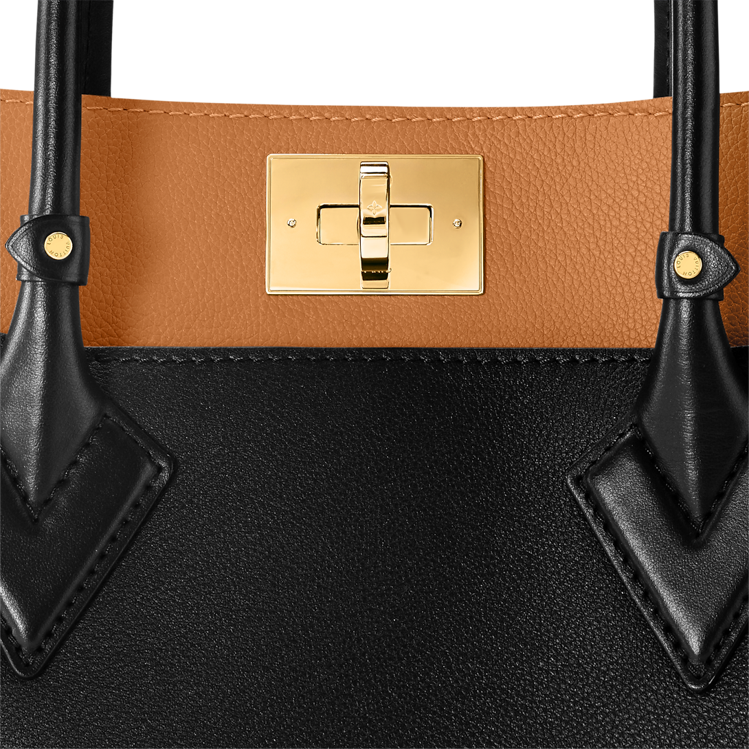 Louis Vuitton On My Side Mm M53823