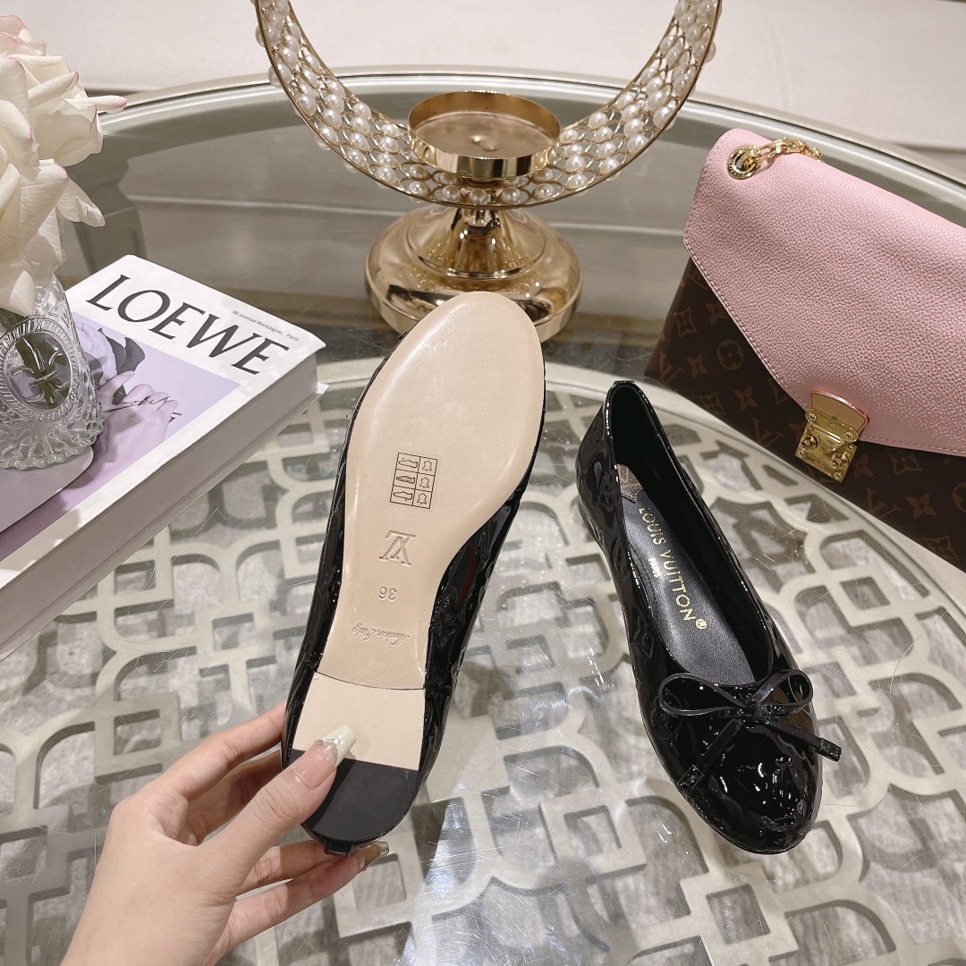 Louis Vuitton Nina Flat Ballerina Black