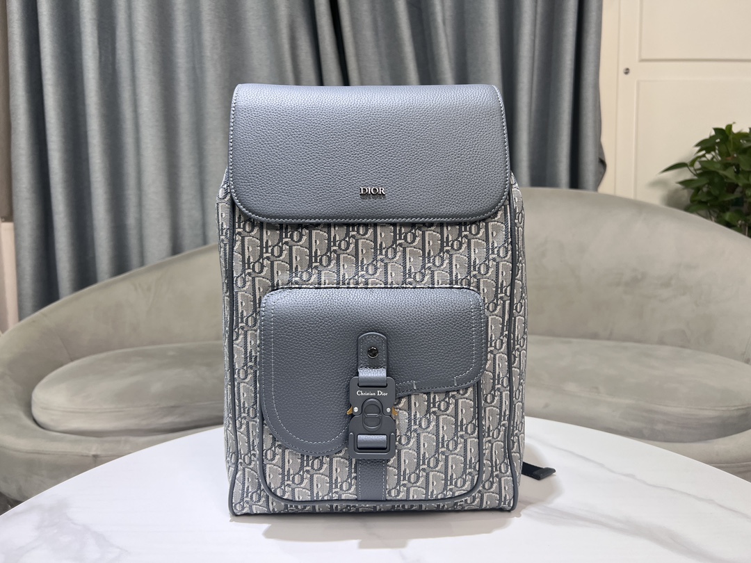 Dior- Saddle flap backpack