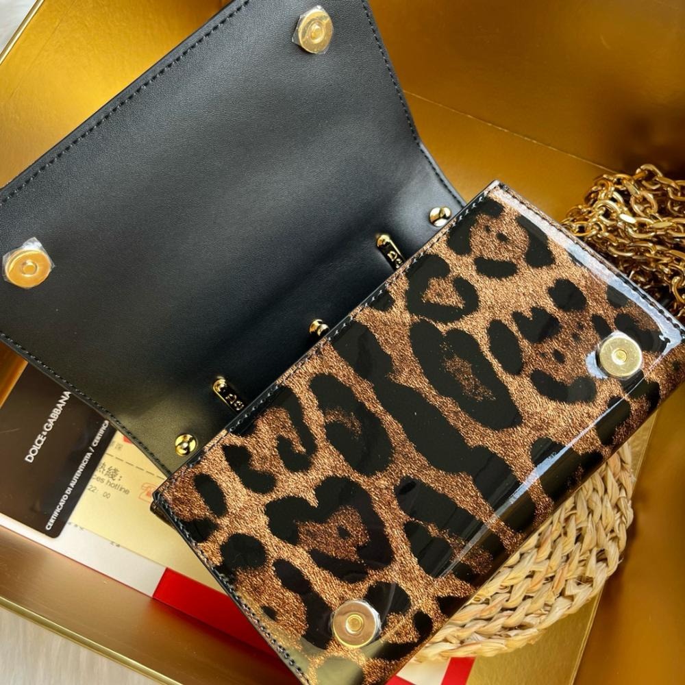 Dolce & Gabbana Leopard Dolce Gabbana Devotion Bag 21cm