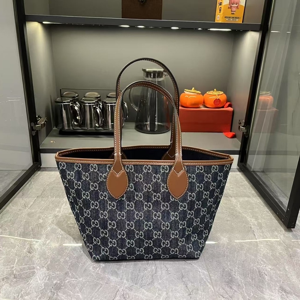 Gucci Totissima Small Tote Bag Gg Denim Dark Blue 22Cm 820496 Faecc 4243