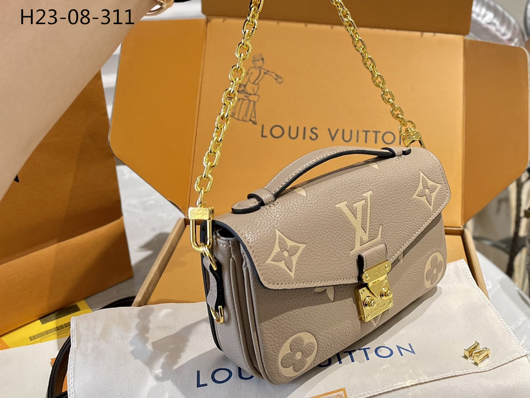 Louis Vuitton Pochette M Tis East West Bag Gray Cream 21Cm