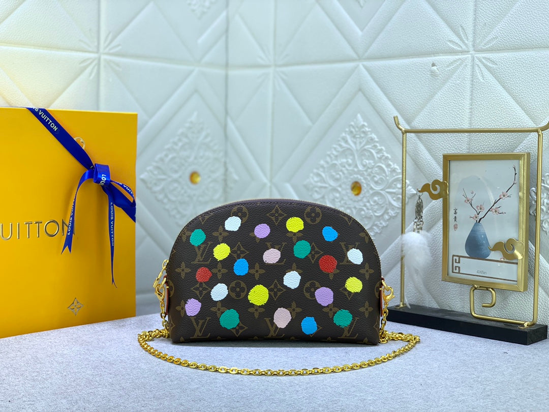 Louis Vuitton X Yk Cosmetic Pouch Monogram Coated Canvas 21.5Cm M81895