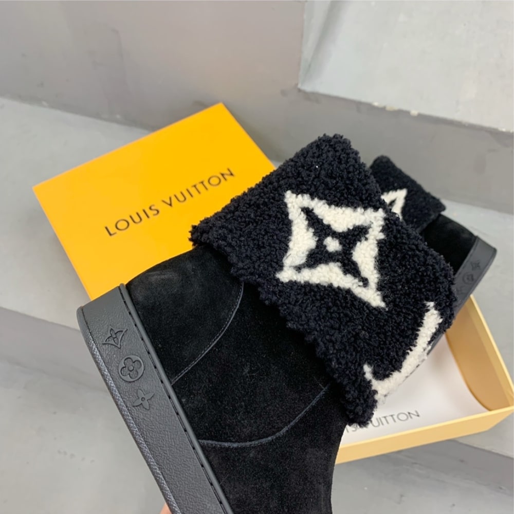 Louis Vuitton Snowdrop Flat Ankle Boot Black 1Aachv