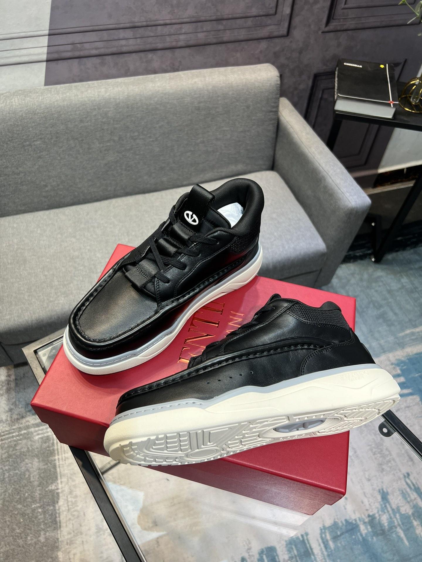 Valentino Garavani Sneaker
