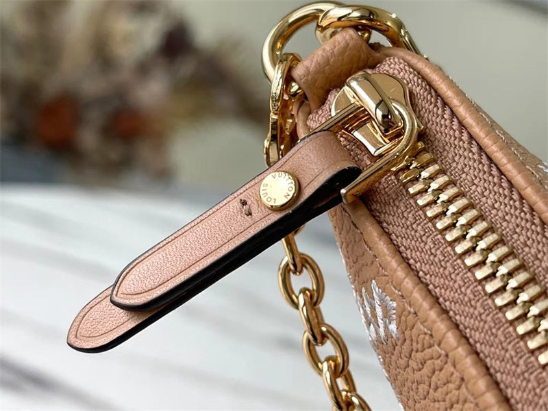 Louis Vuitton Easy Pouch On Strap 19Cm Beige